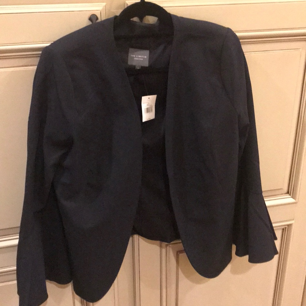The limited bell sleeve blazer
